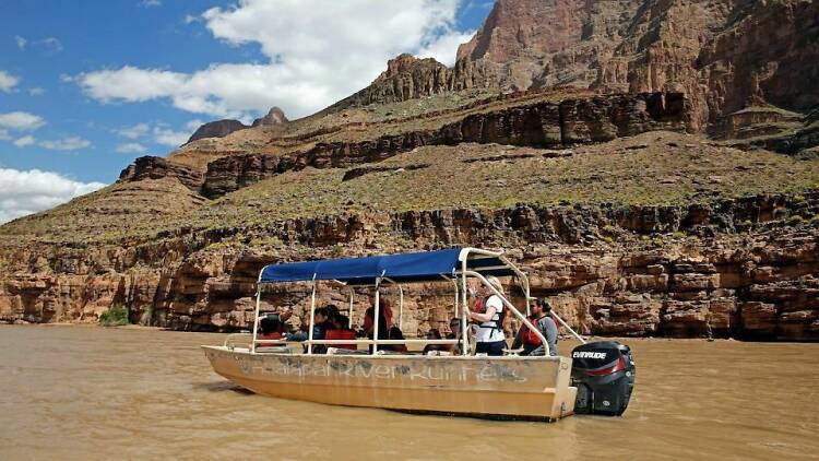 Grand Canyon Airplane, Helicopter and Boat Tour