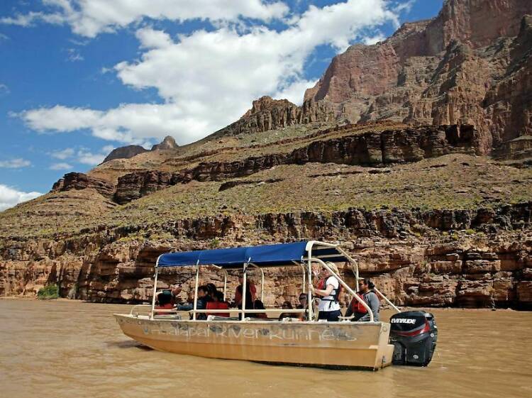 Grand Canyon Airplane, Helicopter and Boat Tour