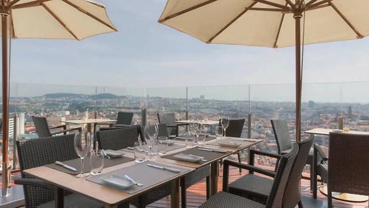 17º Restaurante & Bar