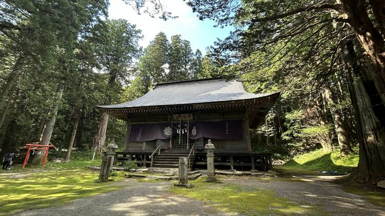 Visit the historical Hayachine Shrine