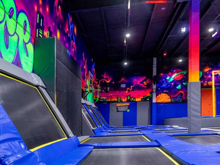 Fly Trampoline Park