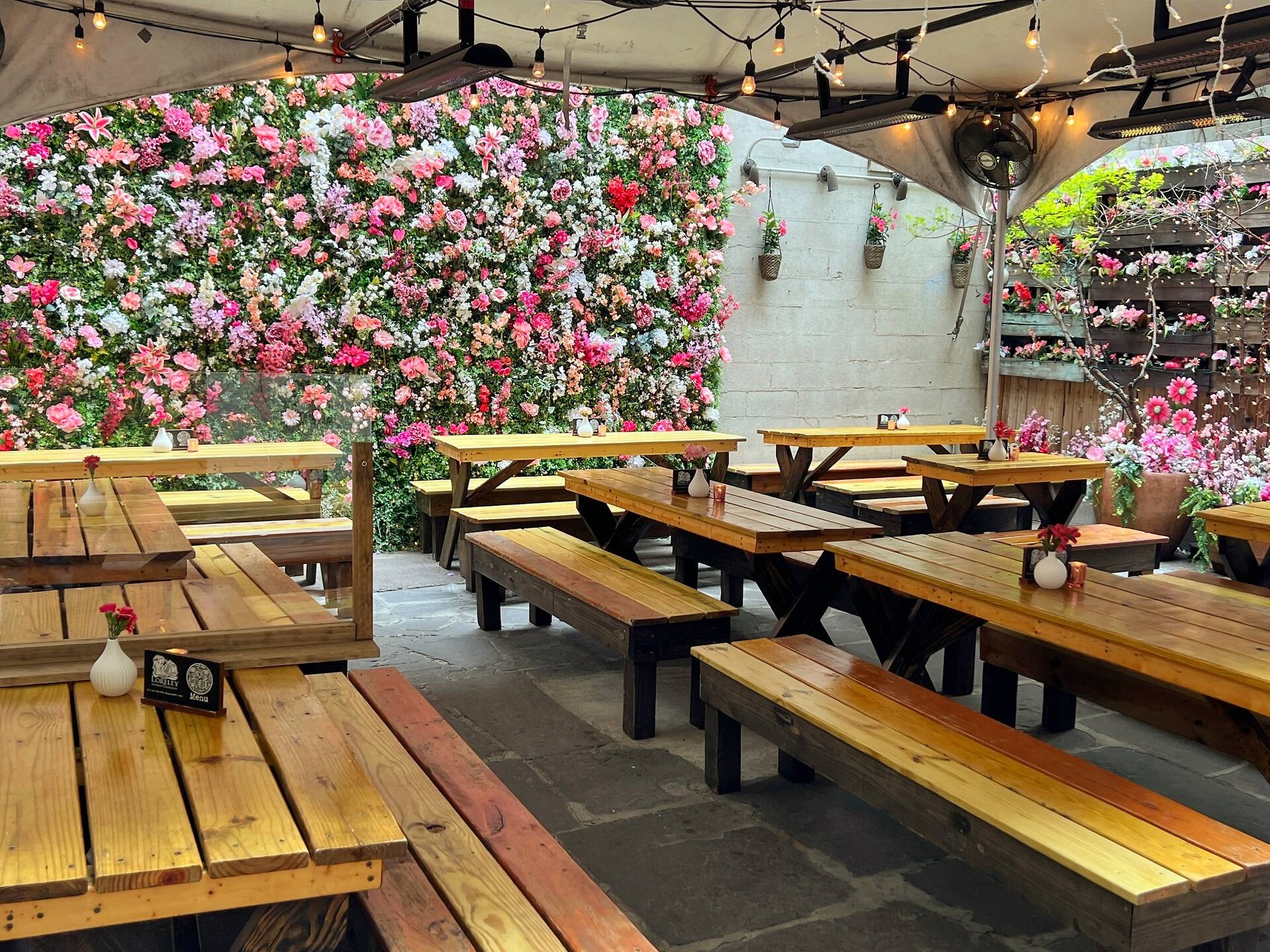 8 garden-themed outdoor restaurants and bars in NYC