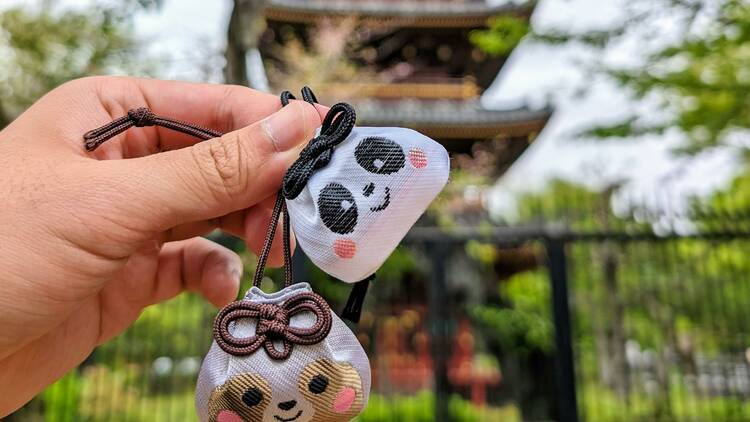 Panda and Little Racoon omamori - Toshogu Shrine