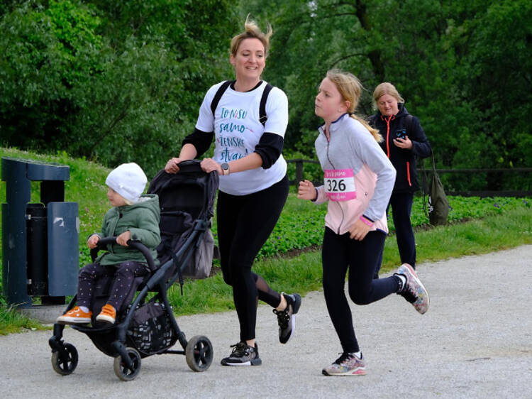 Zagreb charity run raises money for fight against ovarian cancer