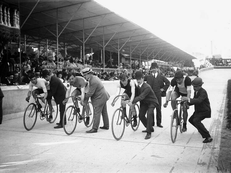 O Pátio das Antigas: Corridas de bicicletas no Velódromo da Palhavã