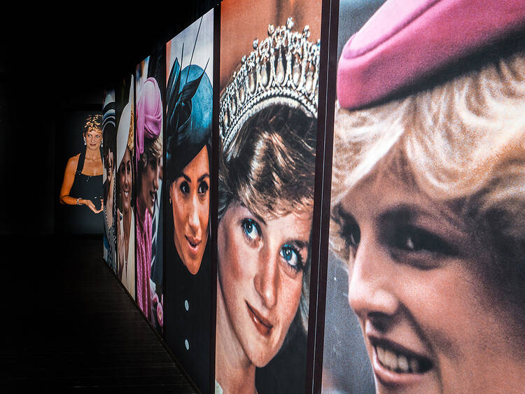 Get 20 % off the Princess Diana Exhibition and an upper deck bus Afternoon Tea
