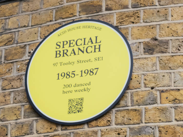 These new yellow plaques commemorate London’s iconic rave scene