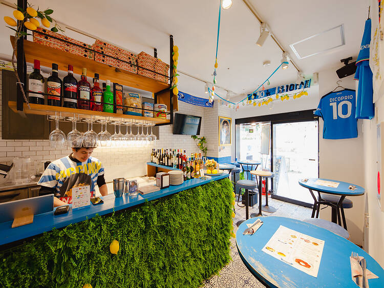 田町にナポリを徹底再現したピッツァフリッタの店「NAPD」が登場
