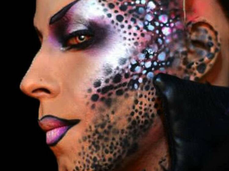 Looks festivos con Gotic Make-up