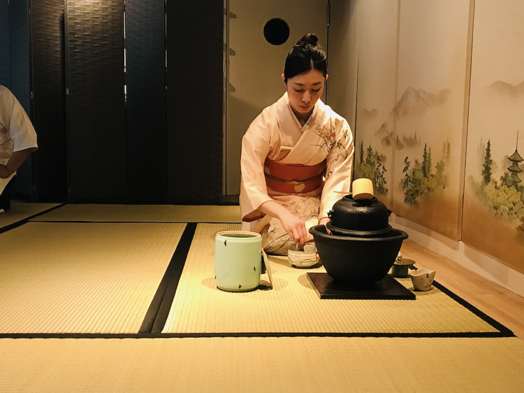 Abre en Madrid el único restaurante japonés de España con una tradicional ceremonia del té incluida en el menú