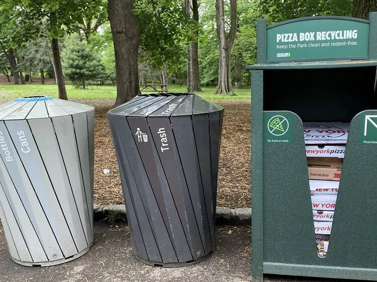 ニューヨークの公園に「ピザの箱専用」リサイクルボックスが登場