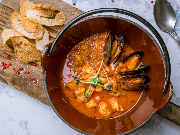 Elevate your mussels to new heights with this high-end seafood stew masterclass