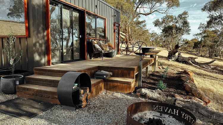 The romantic barefoot luxury cabin amongst nature