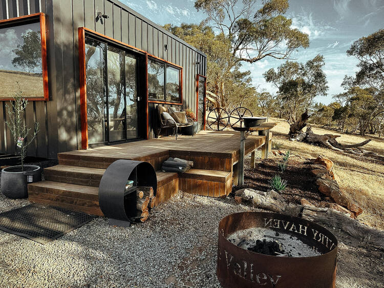 The romantic barefoot luxury cabin amongst nature