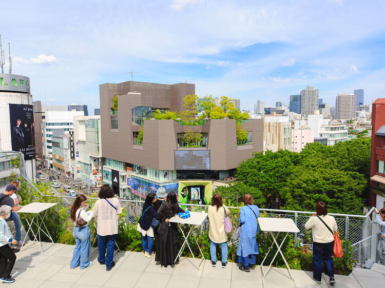 Take in the Harajuku-Omotesando skyline from the Rooftop Terrace