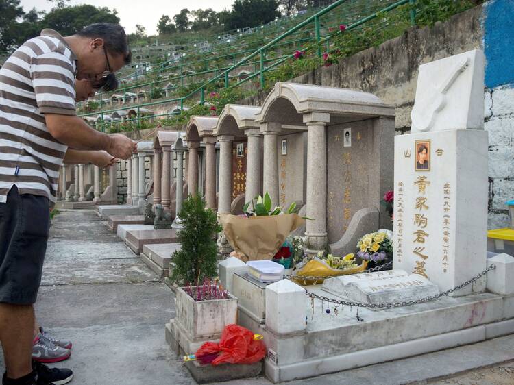 The grave of Beyond’s lead vocalist, Wong Ka-kui, was desecrated for social media clickbait