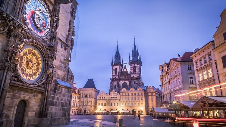 El reloj astronómico, Praga