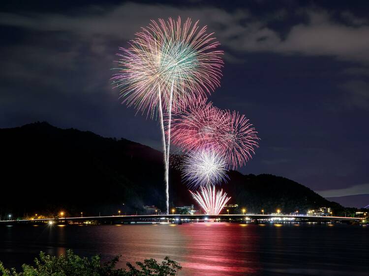 The 55-minute fireworks at Lake Kawaguchiko is back this year