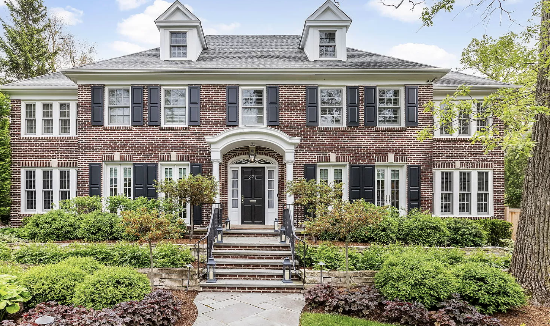 The iconic house from 'Home Alone' is now on sale in the Chicago suburbs