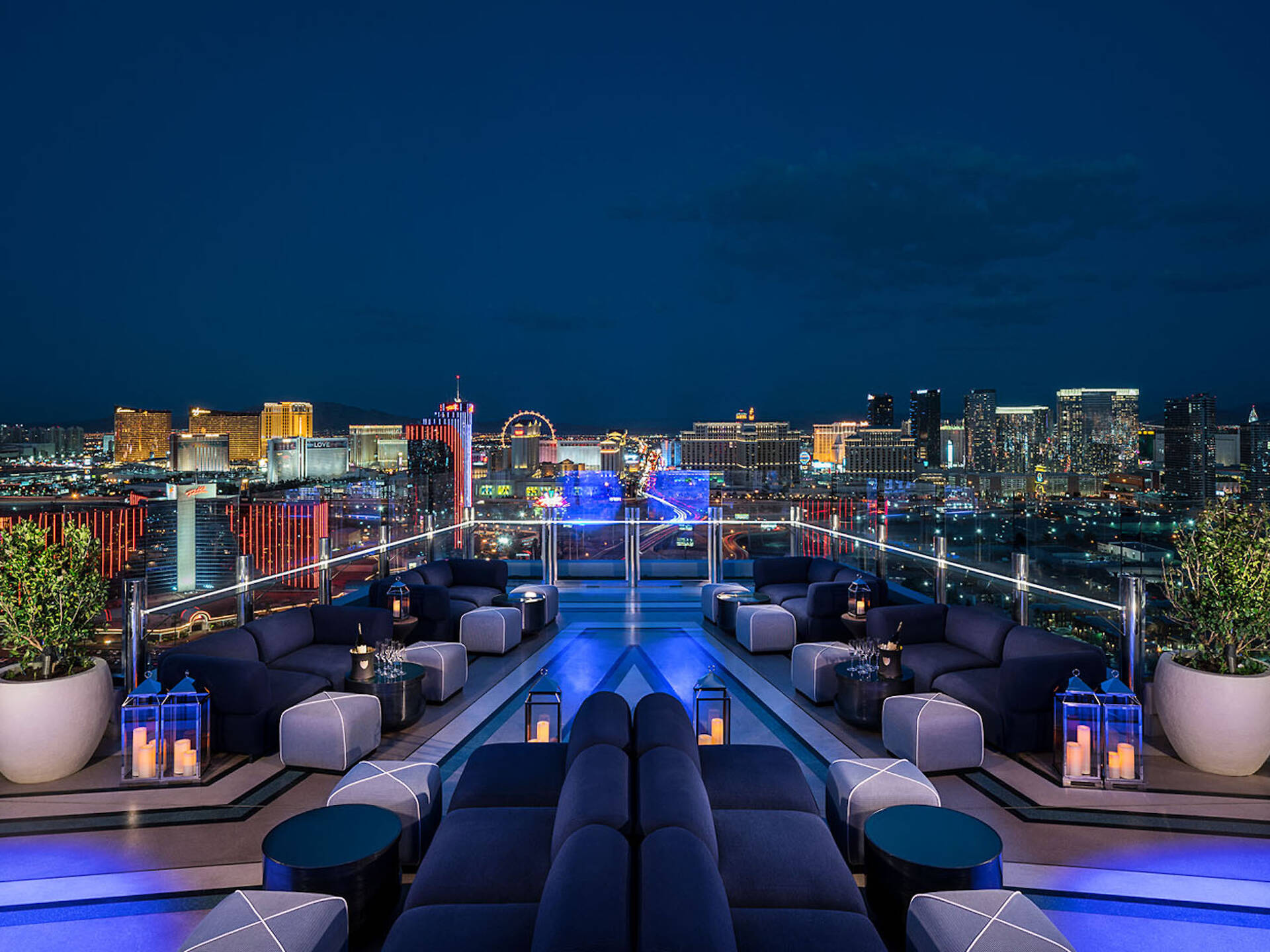 15 Best Bars in Vegas to Check Out Right Now, According to Locals