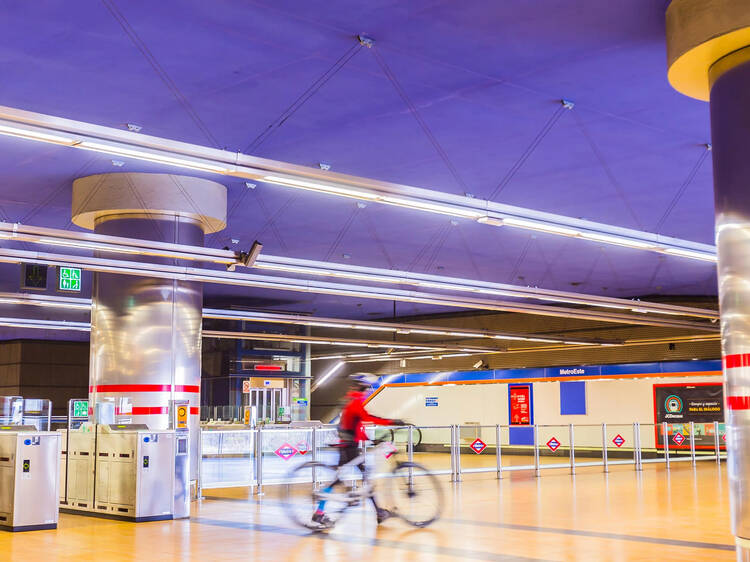 Viajes gratis en el metro de Madrid si vas con tu bicicleta