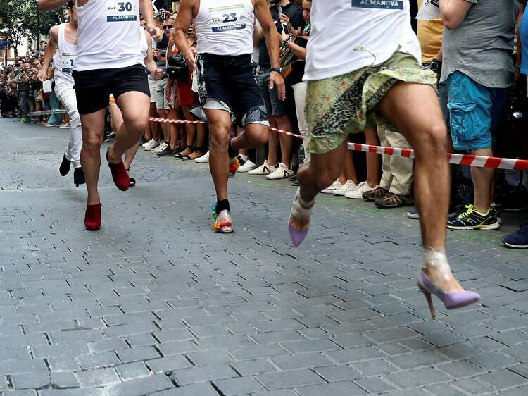 Celebra el Orgullo LGBT con la carrera en tacones de la CDMX