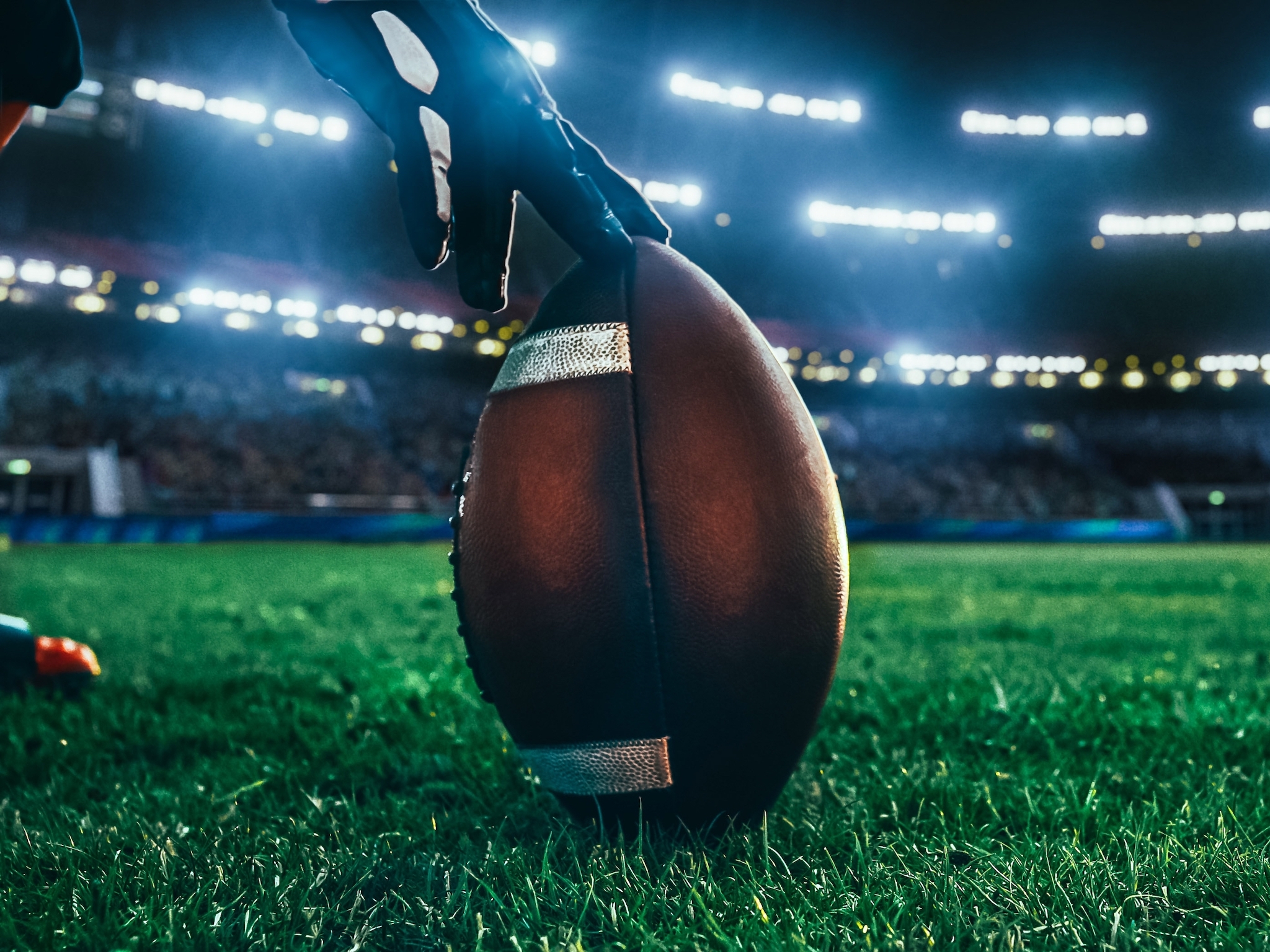 NFL Fans Can Get to Games Faster with New Seasonal Flights