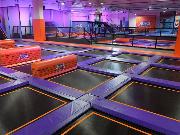 Visitar Altitude Trampoline Park