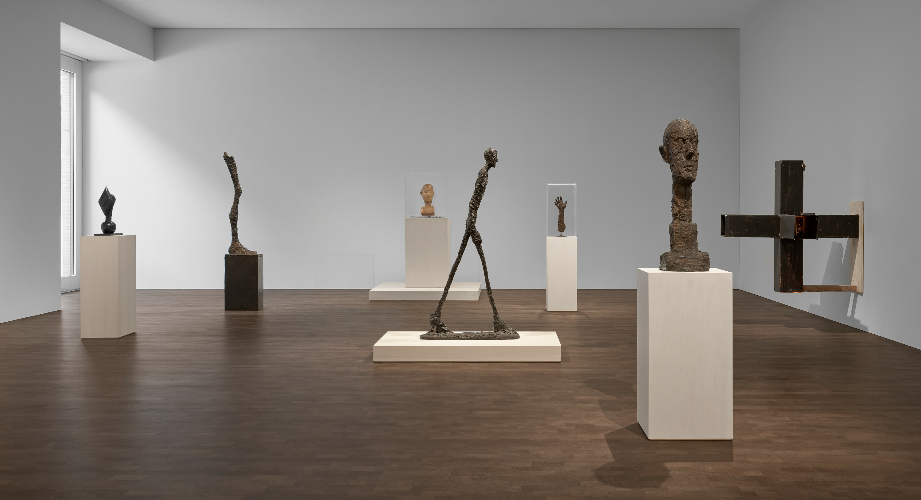 Artwork © Succession Picasso/DACS, London 2024; © Succession Alberto Giacometti / DACS 2024; © 2024 Bruce Nauman / Artists Rights Society (ARS), New York and DACS Photo: Prudence Cuming Associates Ltd Courtesy Gagosian