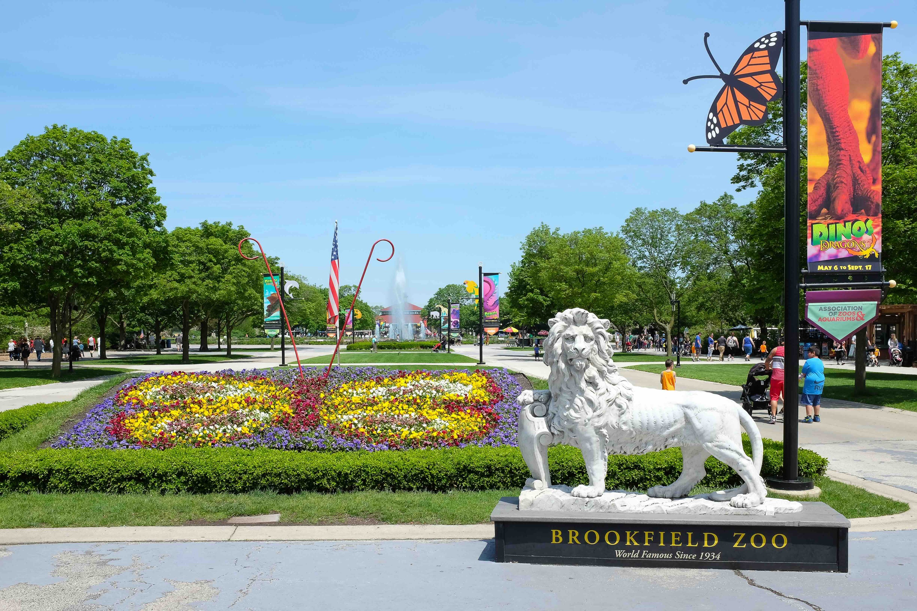 A Big Exhibit About Dinosaurs is Opening at the Brookfield Zoo Chicago
