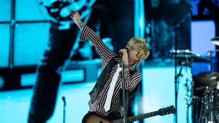 Green Day performing live