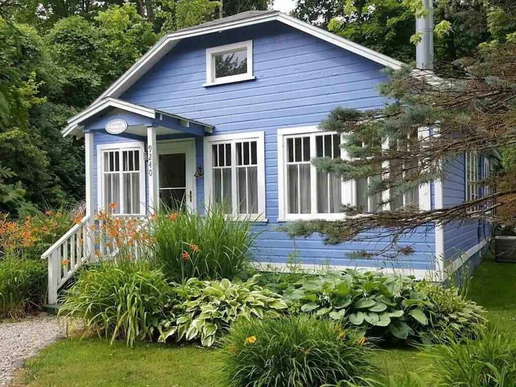 Cabins Near Chicago: 20 of the Best to Book on Airbnb