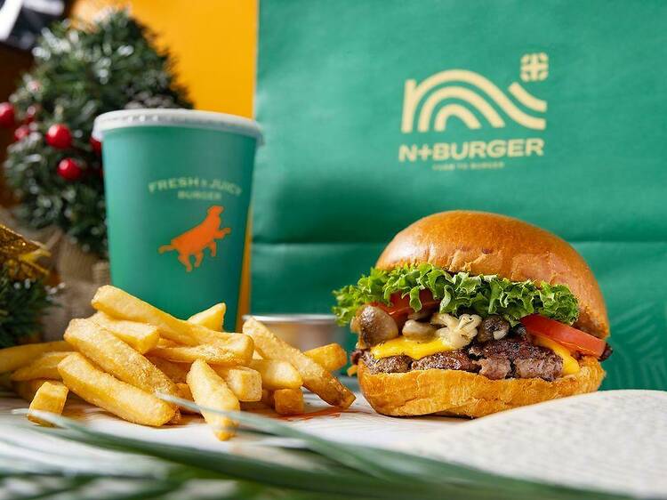 N+ Burger：酸種麵包漢堡