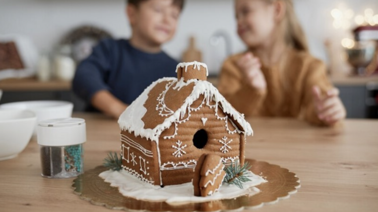 Gingerbread House Decorating Event