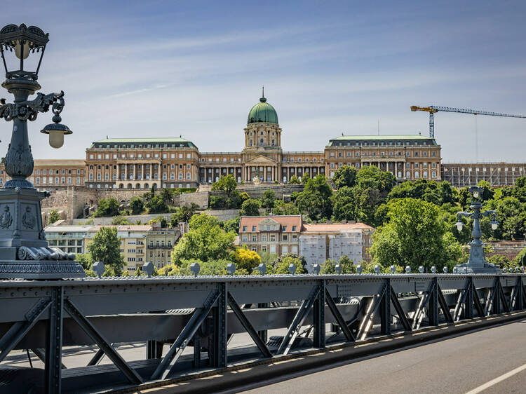 Take the funicular to visit Buda Castle