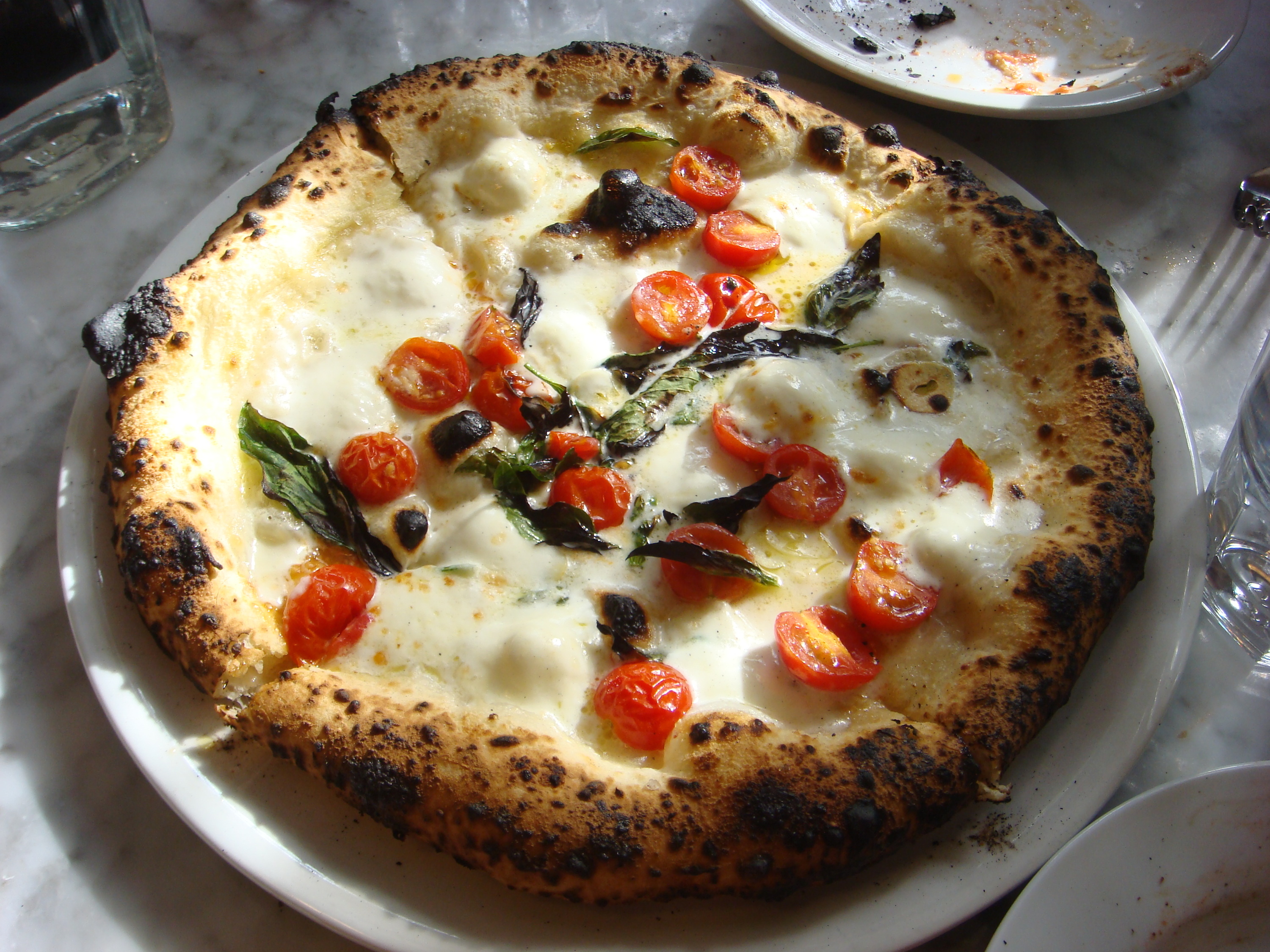 This NYC pizzeria was again named the best one in the U.S.