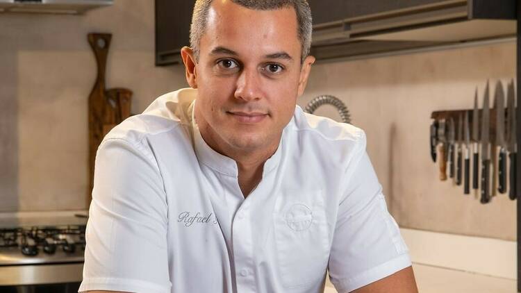 Rafa Gomes (Tiara, Itacoa Paris-Rio, Tin Tin Botequim)