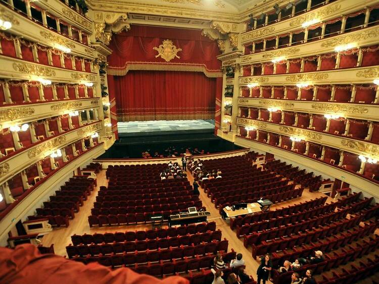 La Scala theatre and museum tour