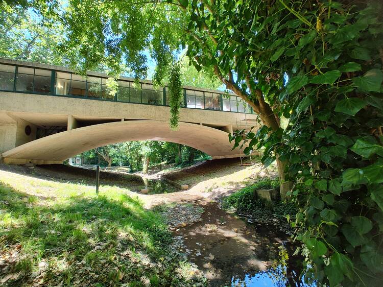 Museum House on the Stream (Museo Casa sobre el Arroyo)