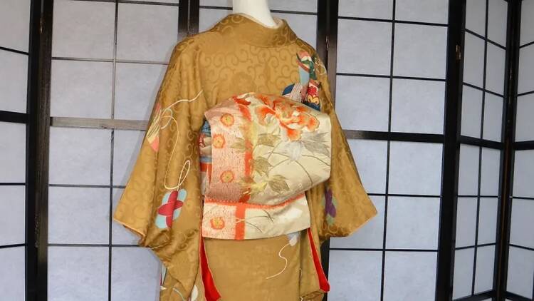 Kimono, identidad cambiante: un siglo a pie de calle (Serrería Belga).