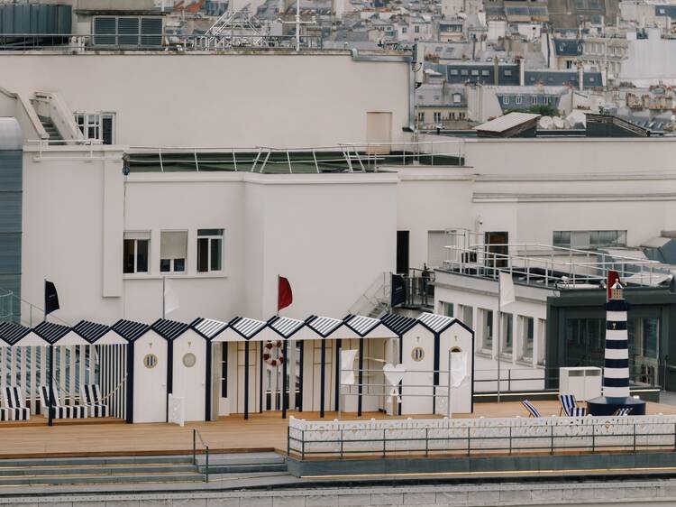 La marque AMI ouvre un rooftop sur le toit des Galeries Lafayette !