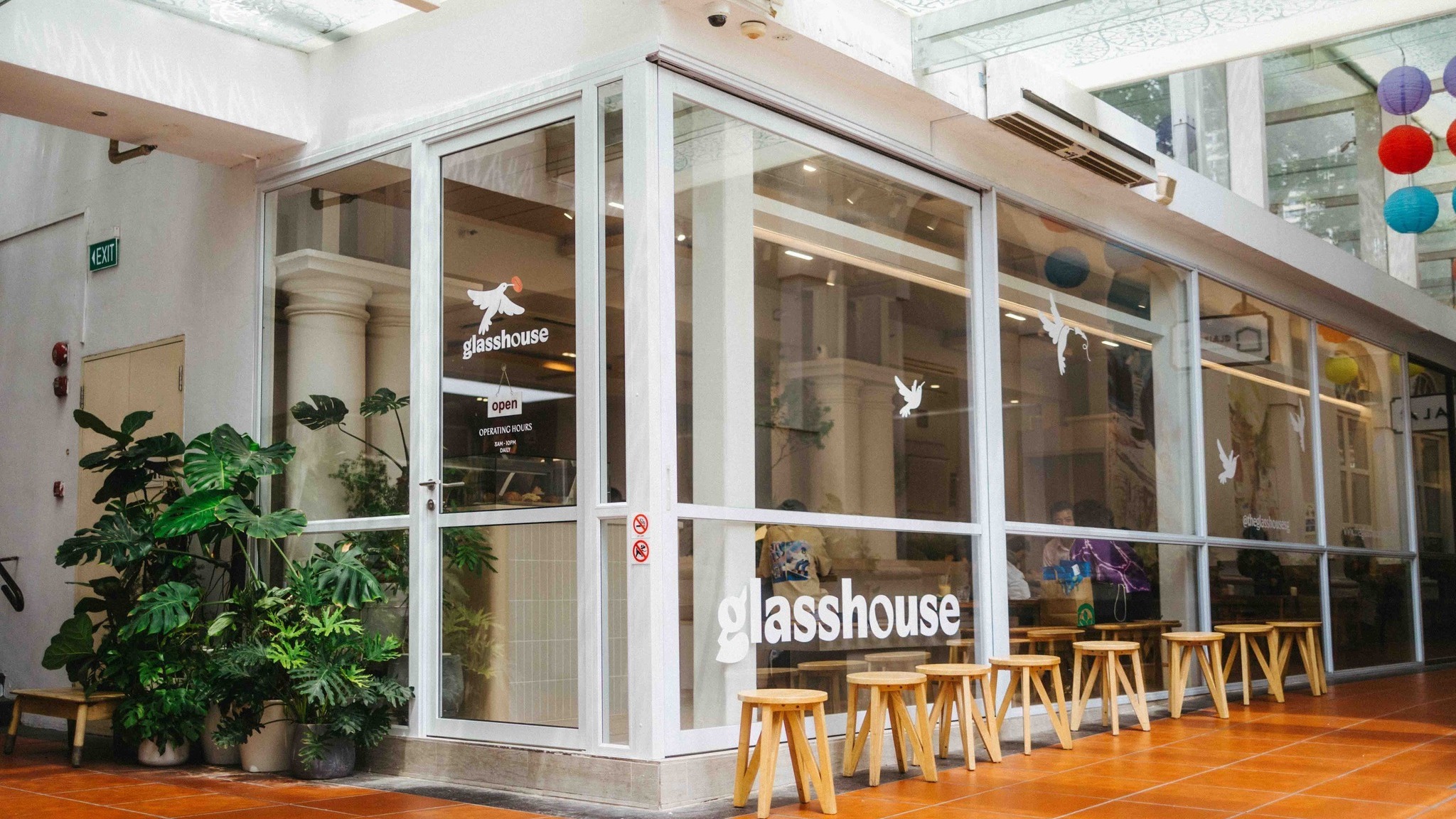Glasshouse by DHM