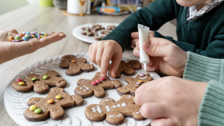 Virtual Classic Gingerbread Cookie Decorating