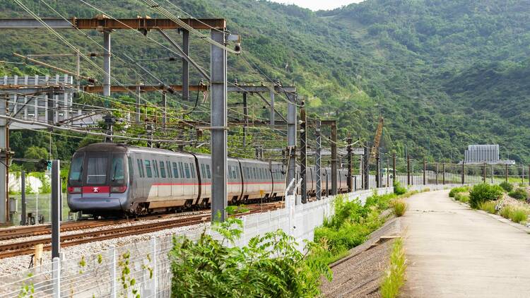 Tung Chung line, Sunnny bay