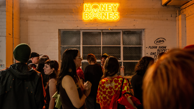 Honey Bones Gallery