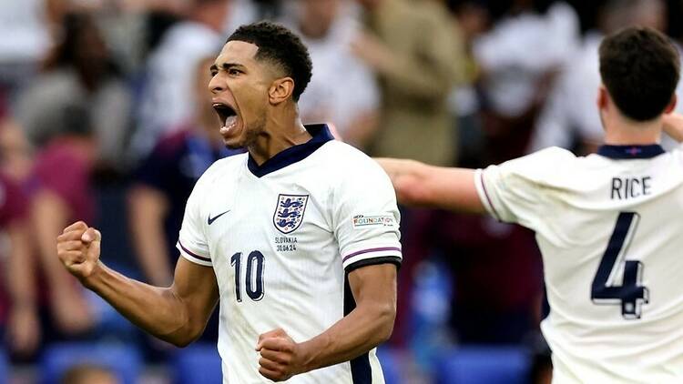 Jude Bellingham and Declan Rice playing for the England men’s national team at Euro 2024 in Germany