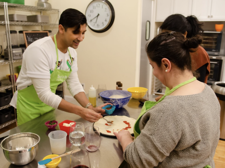 Pizza making classes for groups