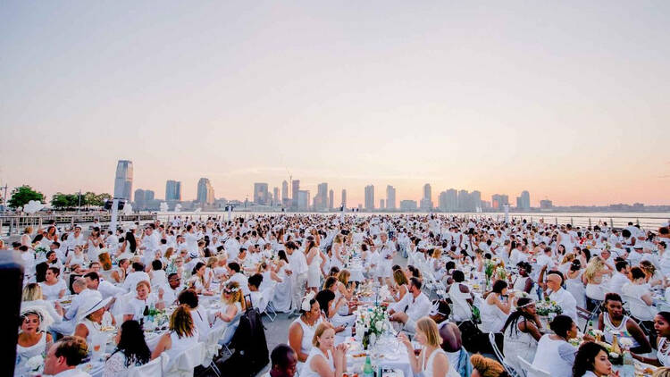 Dîner en Blanc