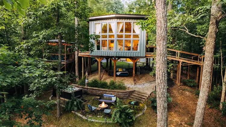 The Amish-crafted sauna treehouse in Bloomington Springs, Tennessee