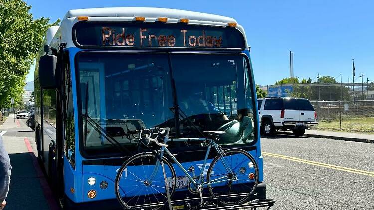 Petaluma bus